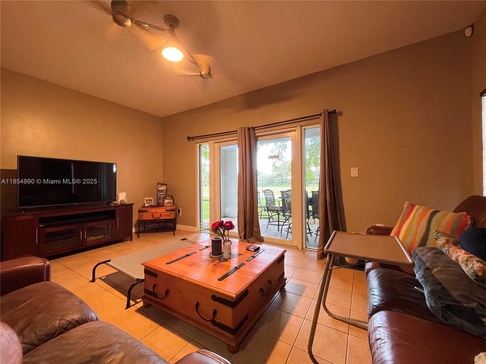 CARMENS PLACE - Residential