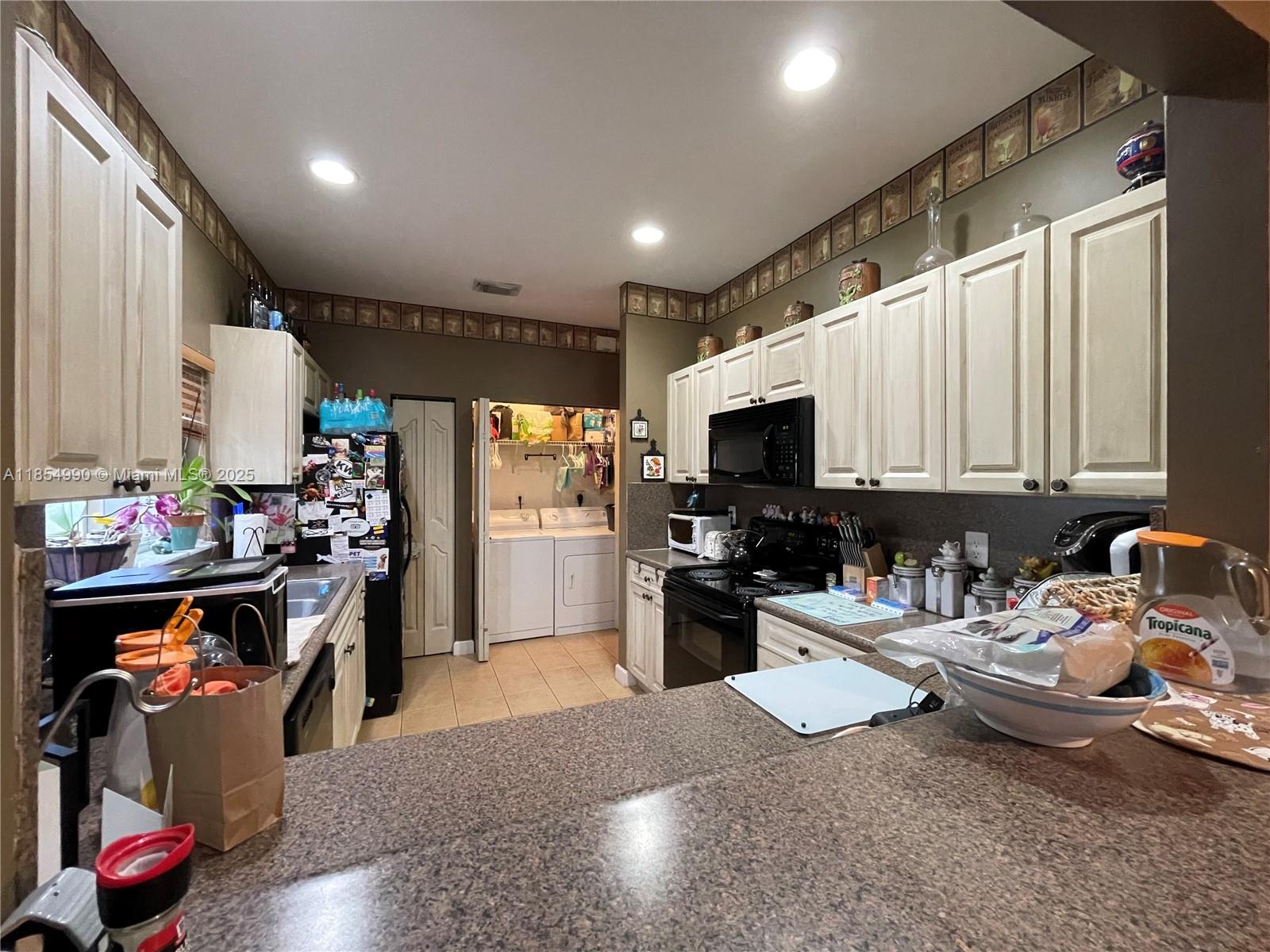 CARMENS PLACE - Residential