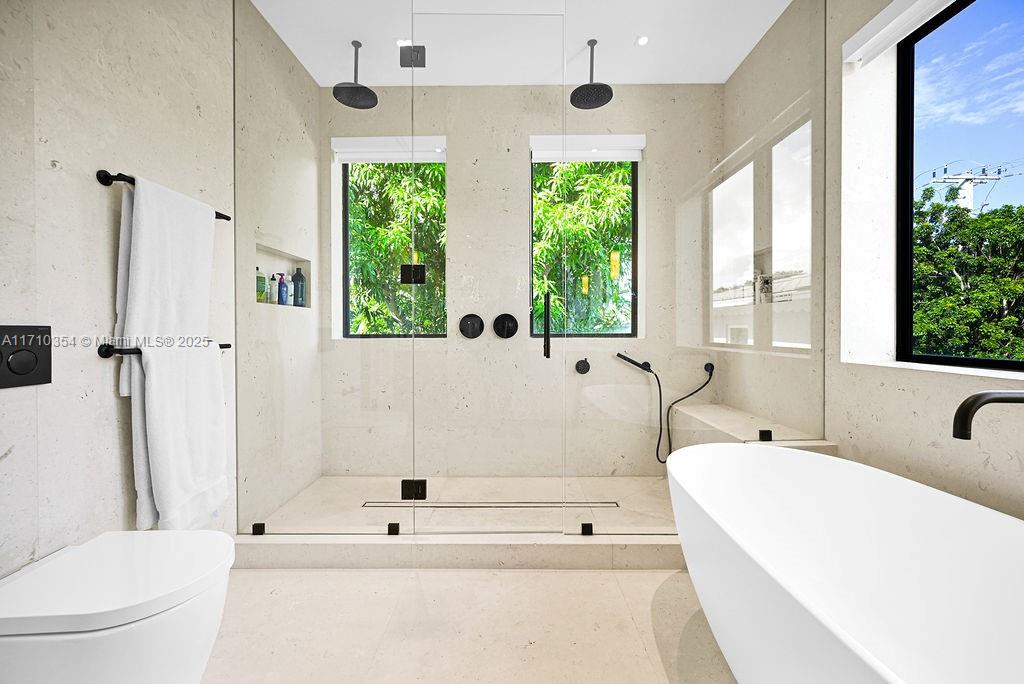 BRICKELL ESTATES - Residential