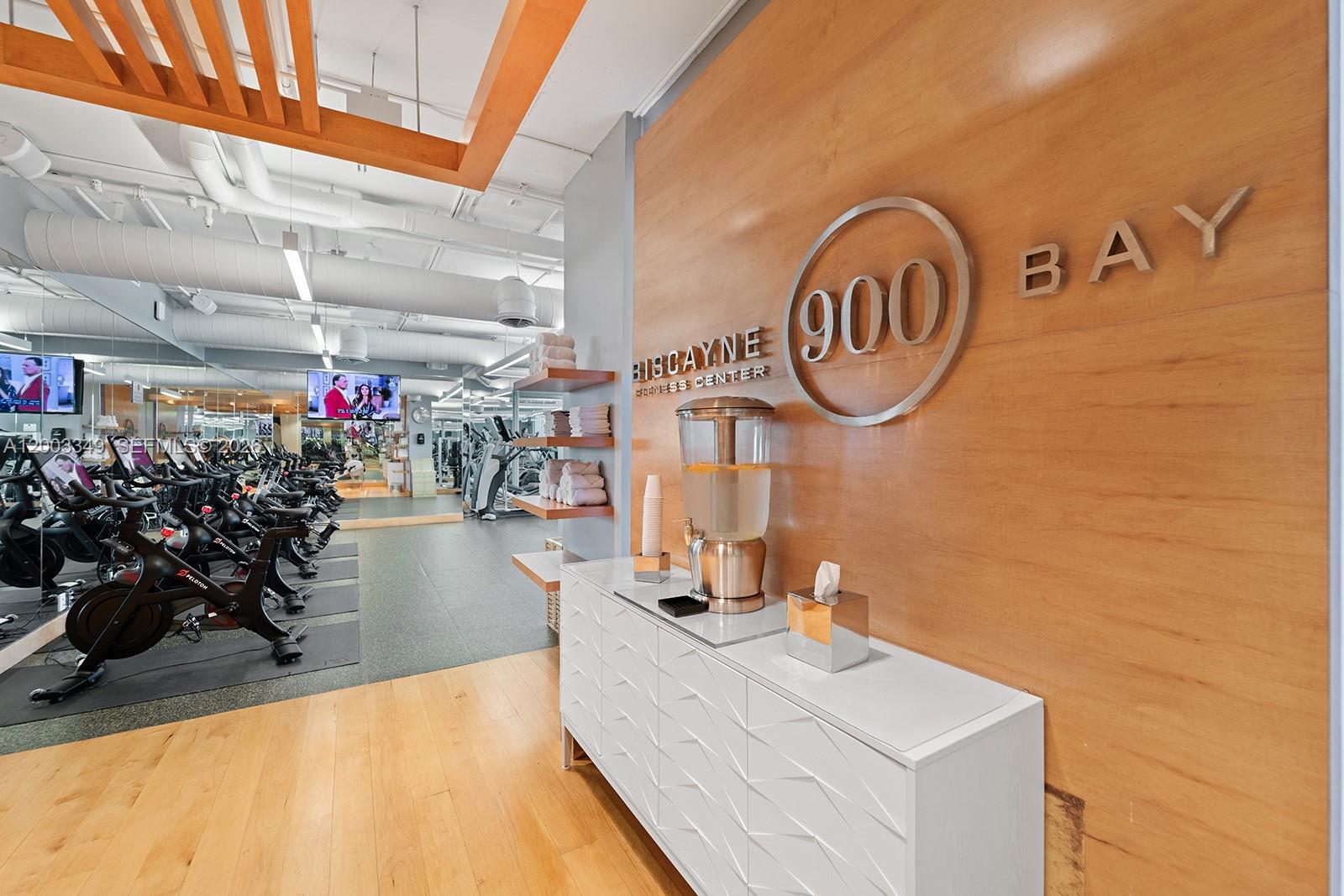 900 BISCAYNE BAY CONDO - Residential Lease