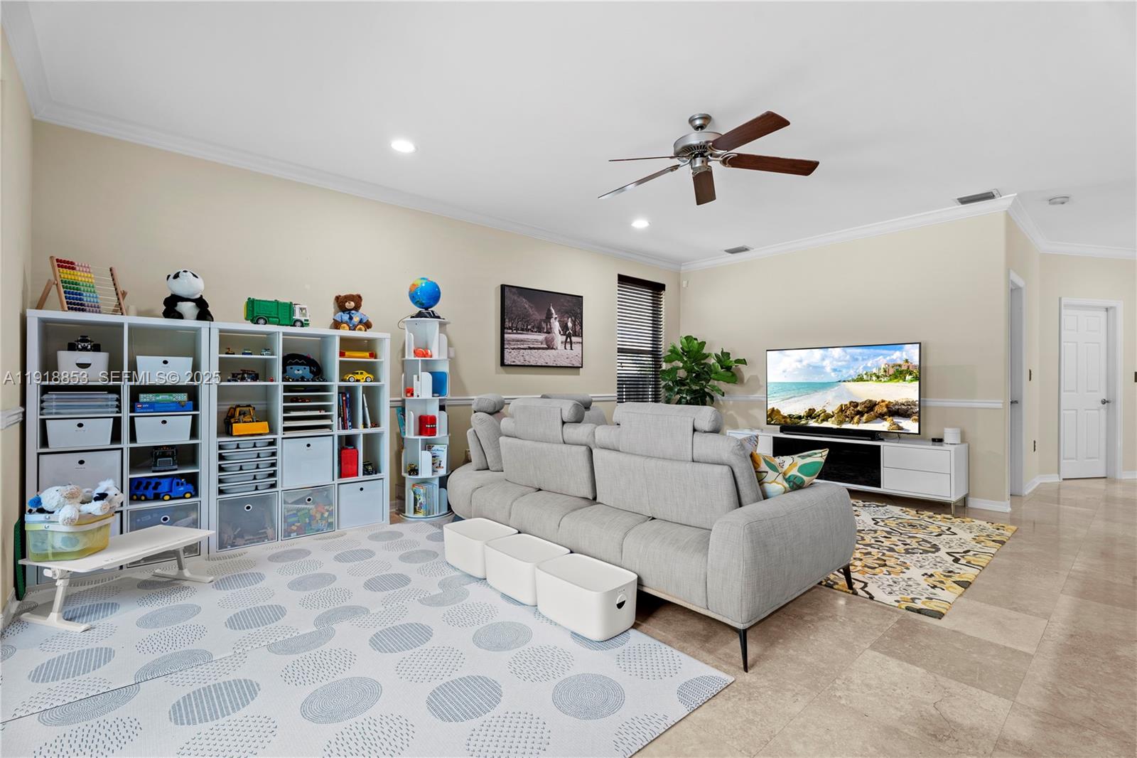 SUNSHINE VISTAS - Residential