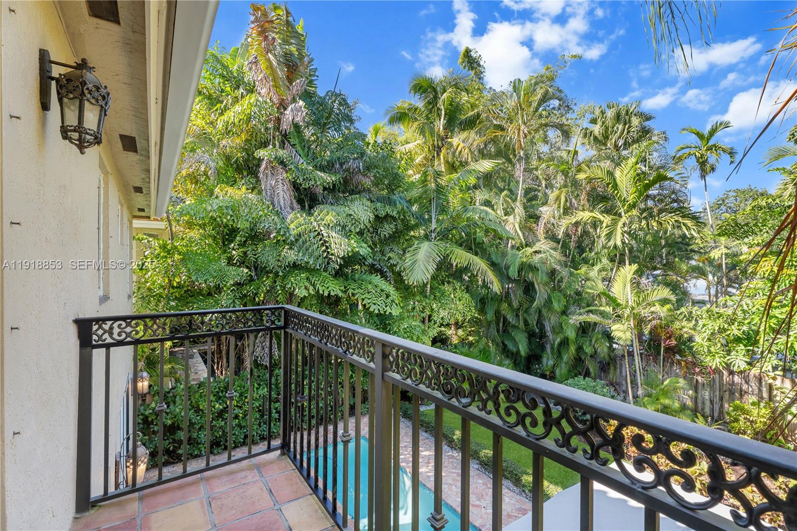 SUNSHINE VISTAS - Residential