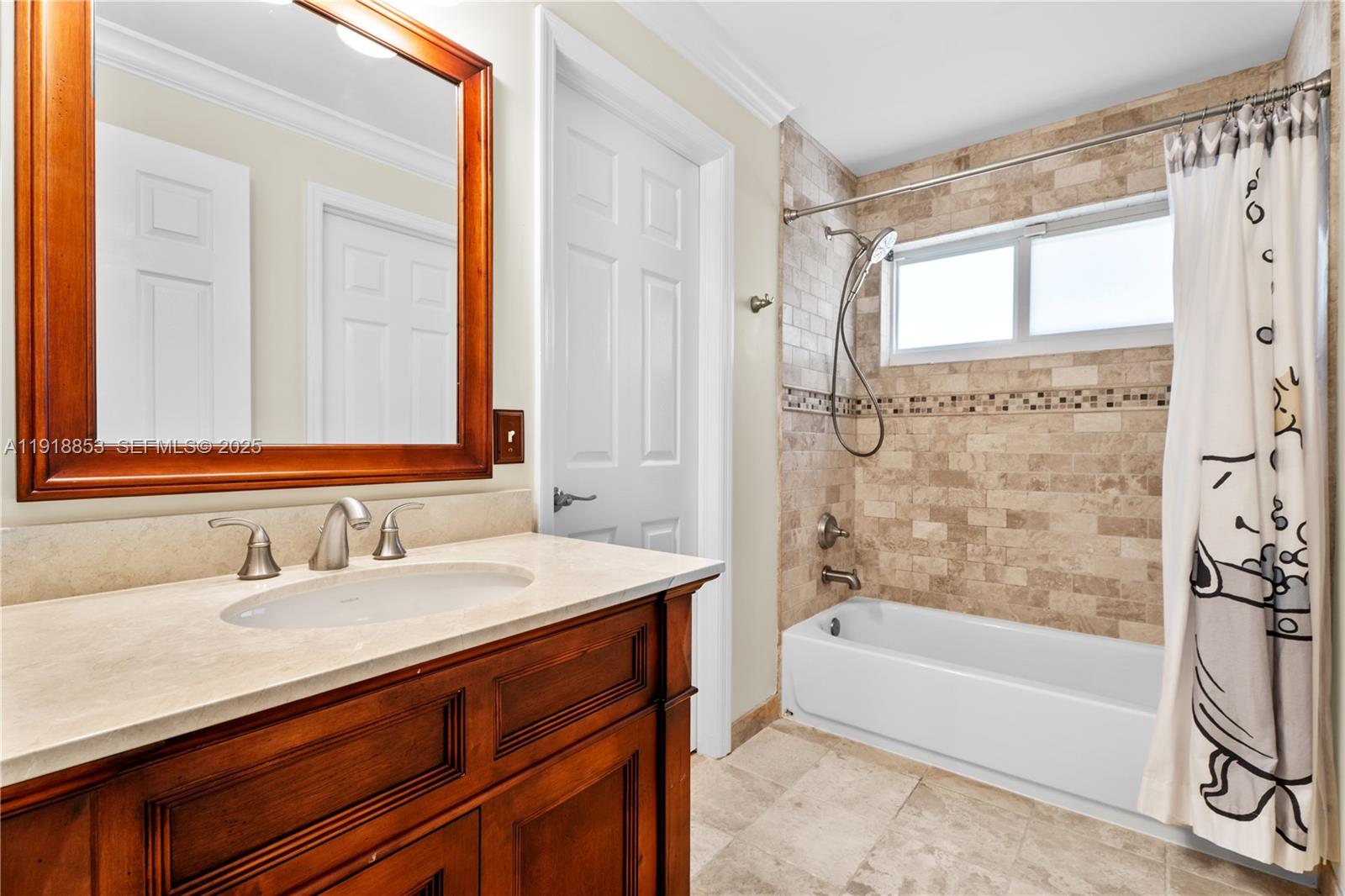 SUNSHINE VISTAS - Residential