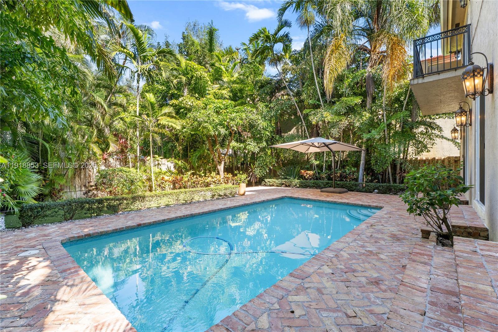 SUNSHINE VISTAS - Residential