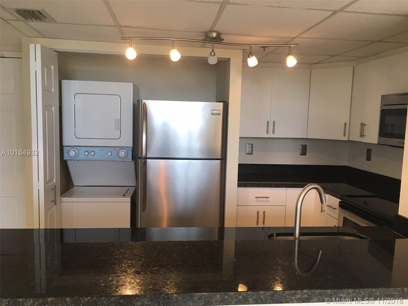 BRICKELL KEY II CONDO DES - Residential Lease