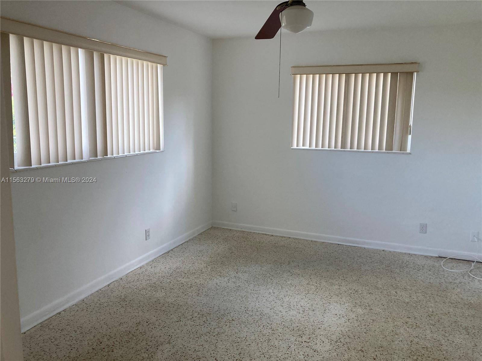 PALM SPRINGS LAKES 2ND AD - Residential