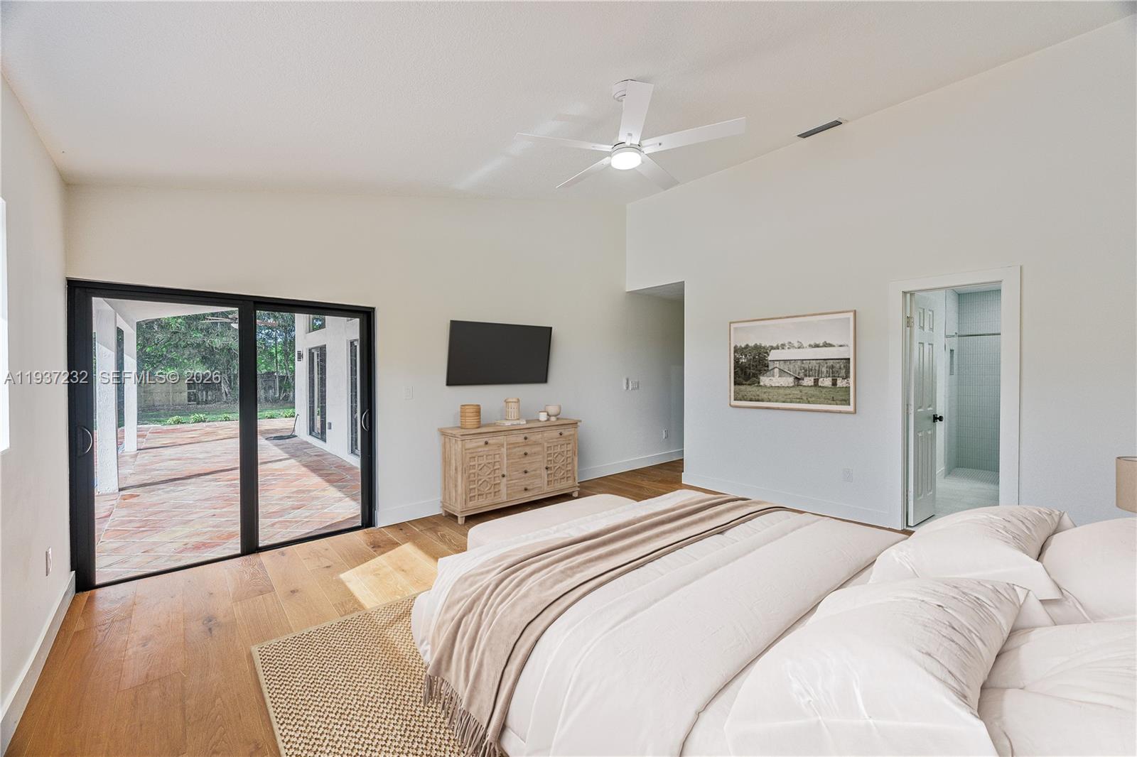 Bonzaza/Bonza­na Ranch Est - Residential