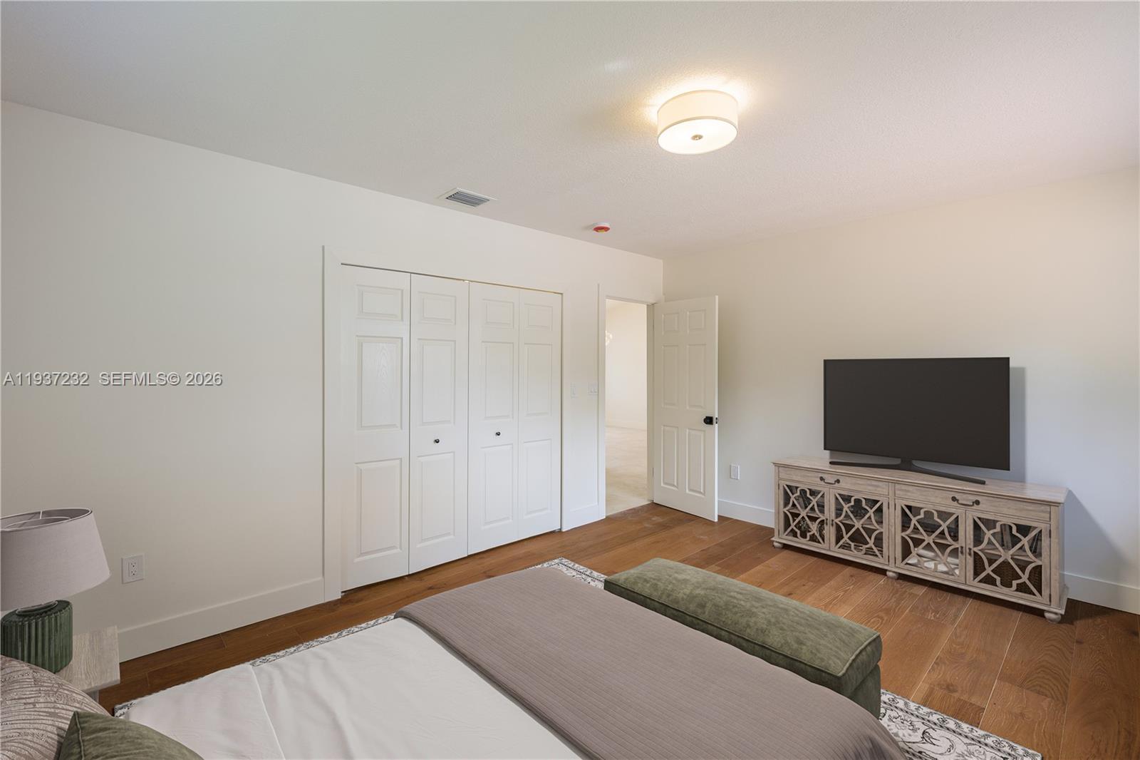 Bonzaza/Bonza­na Ranch Est - Residential