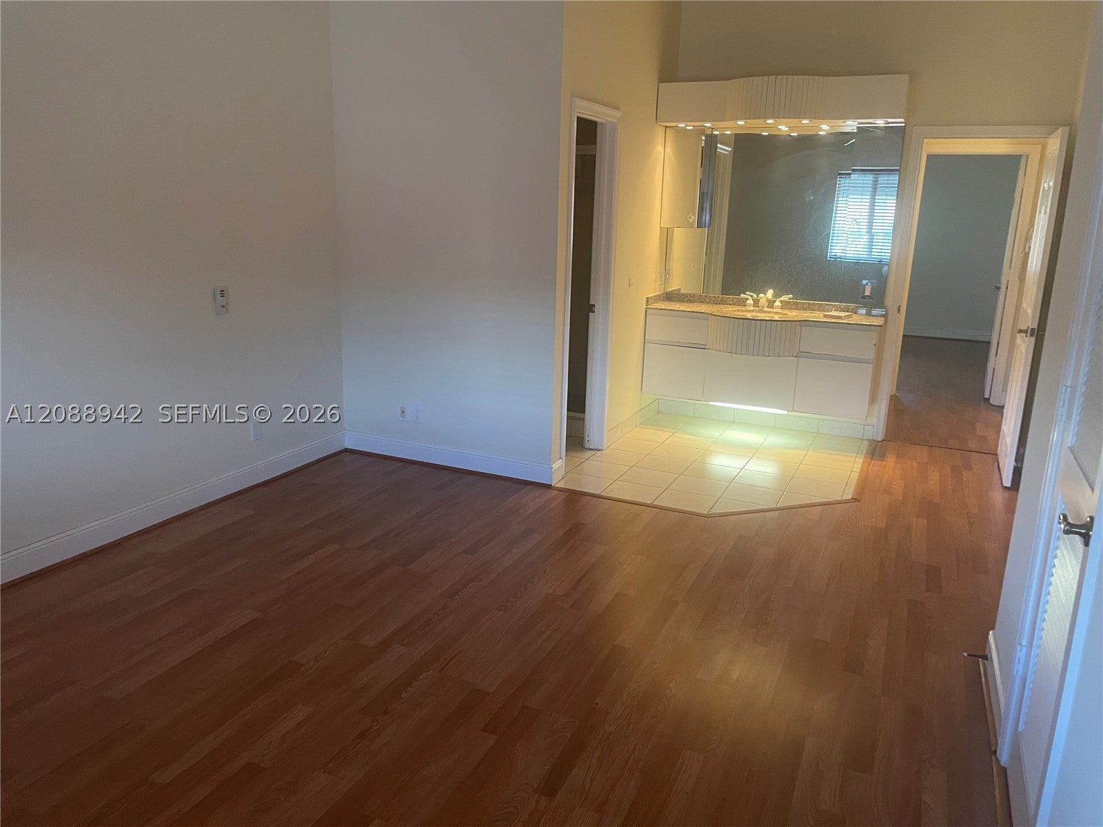 2447 NE 14th St 510