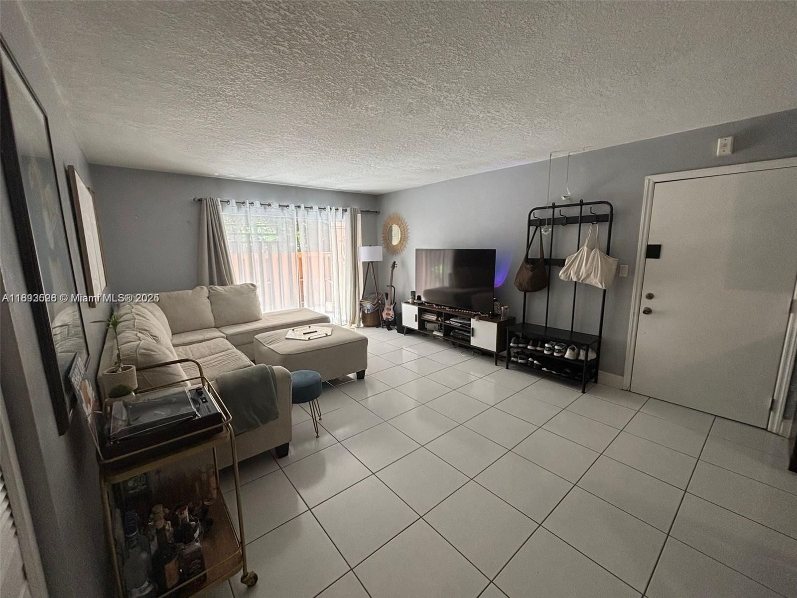 CYPRESS VILLAGE CONDO - Residential Lease