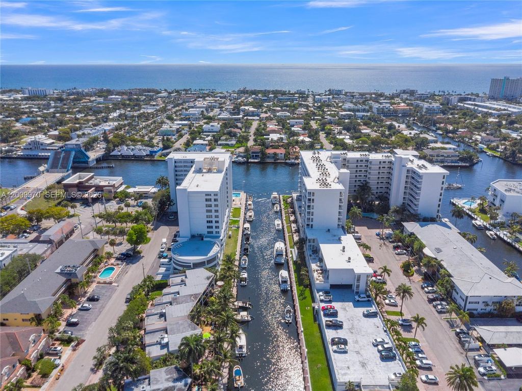 Photo of 3100 NE 48th St #PH6, Fort Lauderdale, FL 33308 (MLS # A12009970)