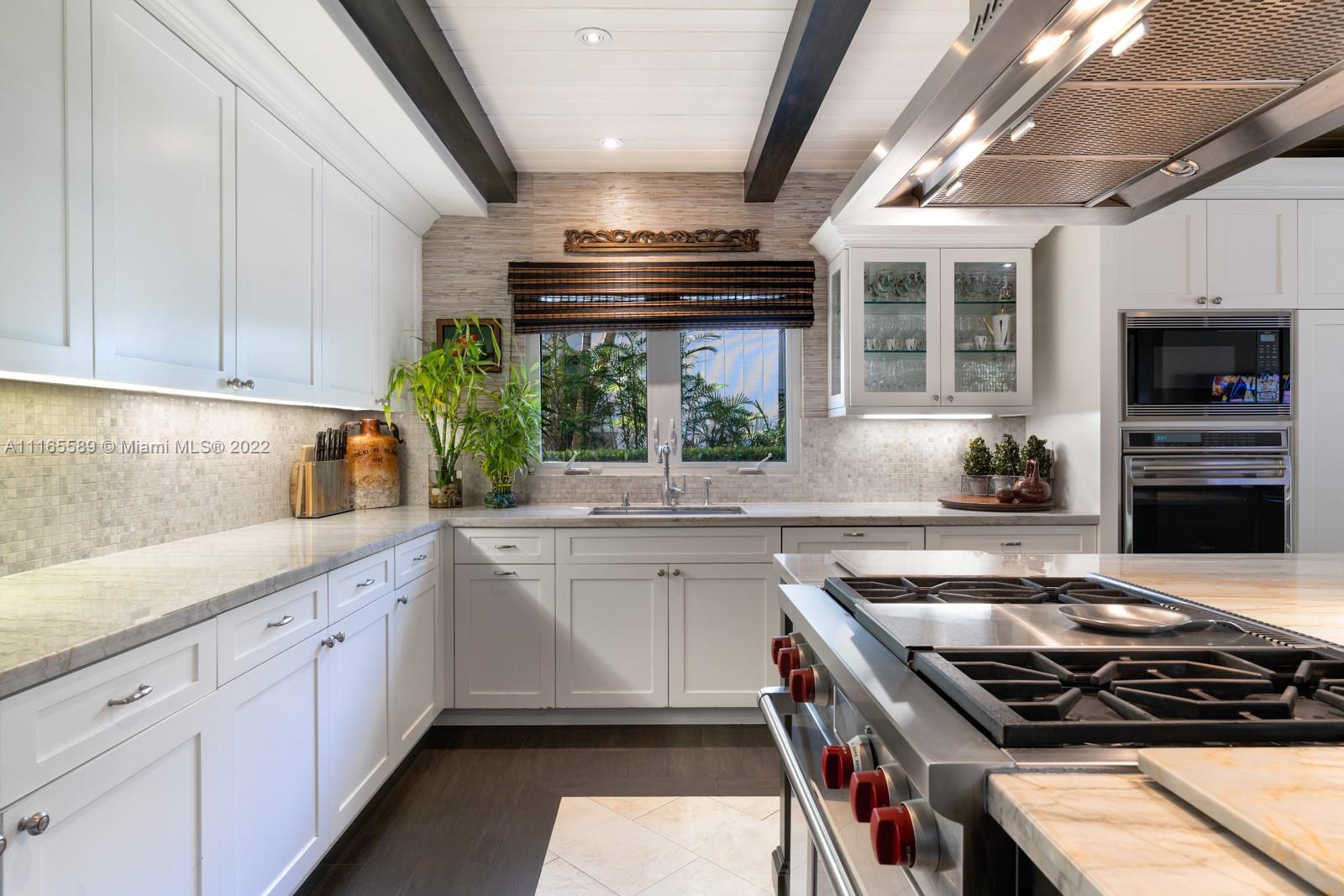 THE PALM ESTATES - Residential