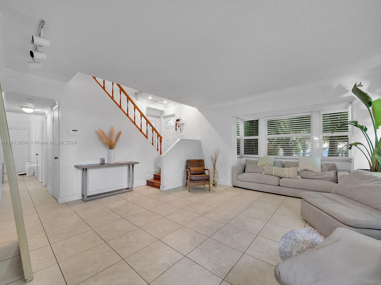 BIRD ROAD FARMSITES - Residential