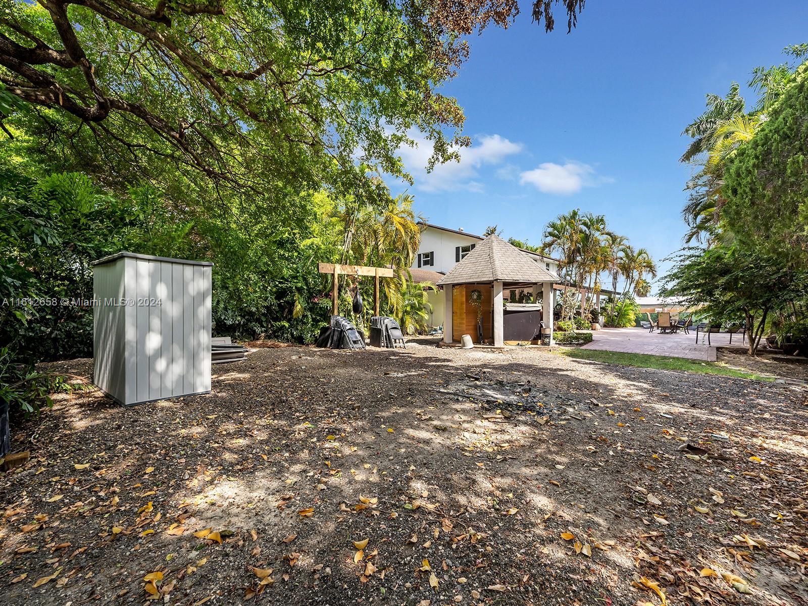 BIRD ROAD FARMSITES - Residential