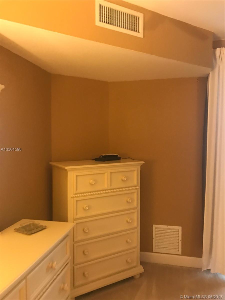 RADIUS CONDO - Residential Lease