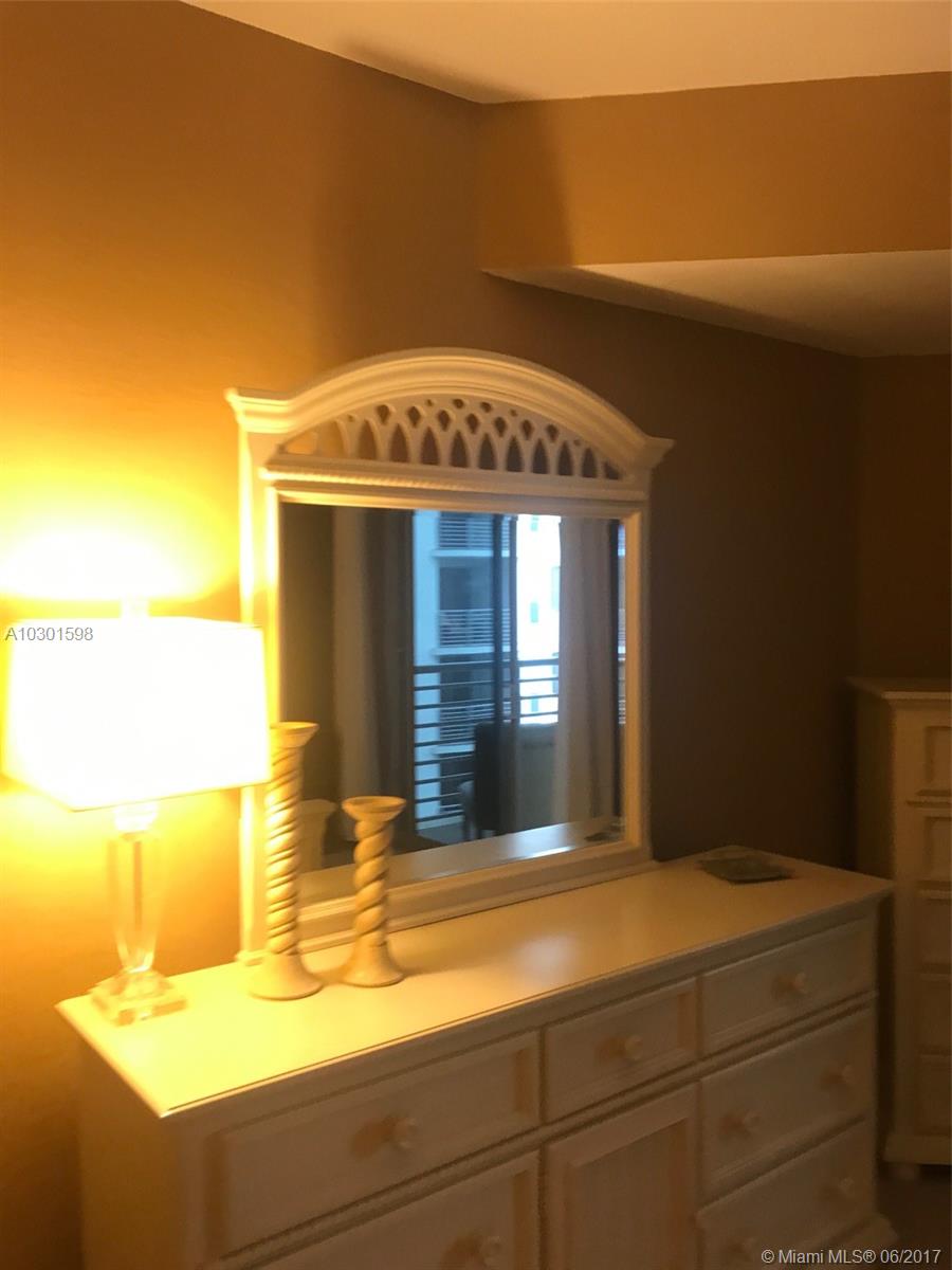 RADIUS CONDO - Residential Lease