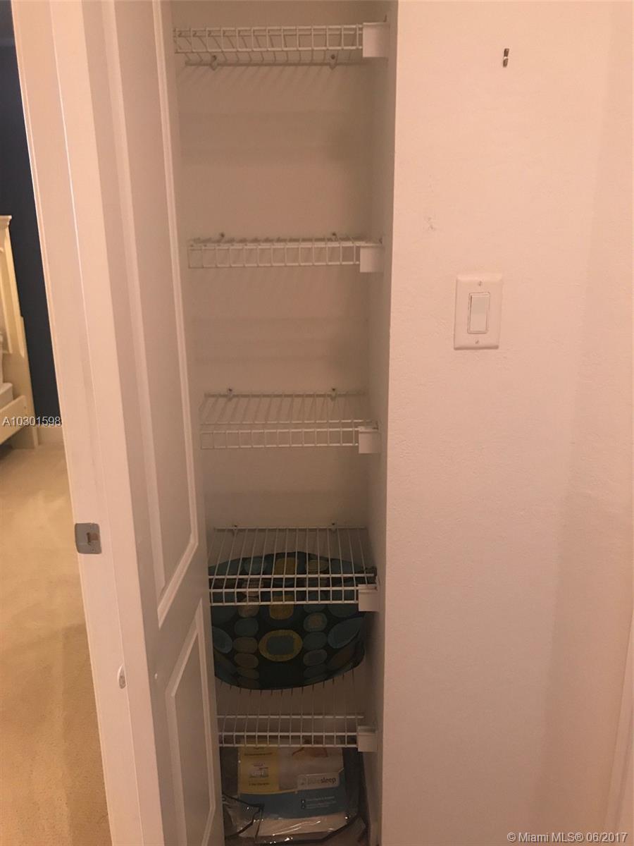 RADIUS CONDO - Residential Lease