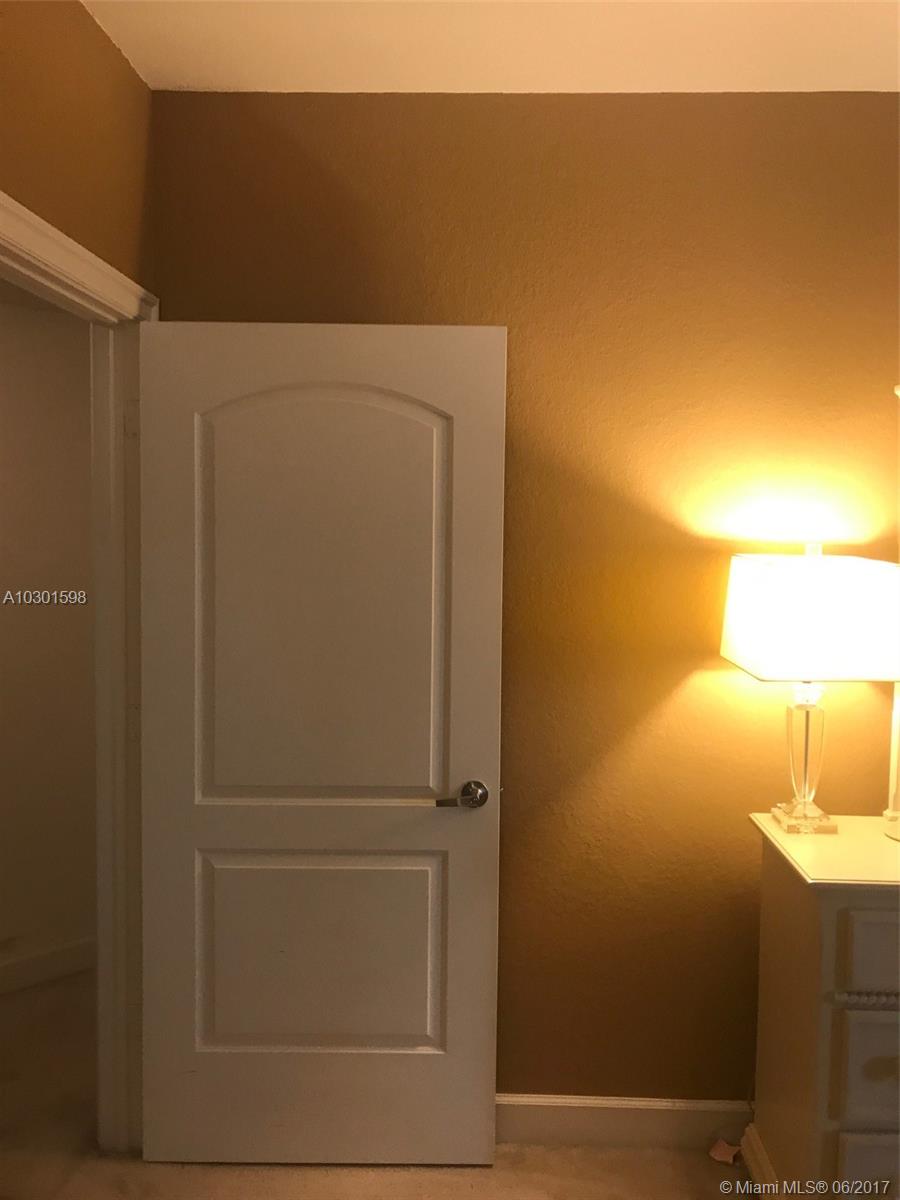 RADIUS CONDO - Residential Lease