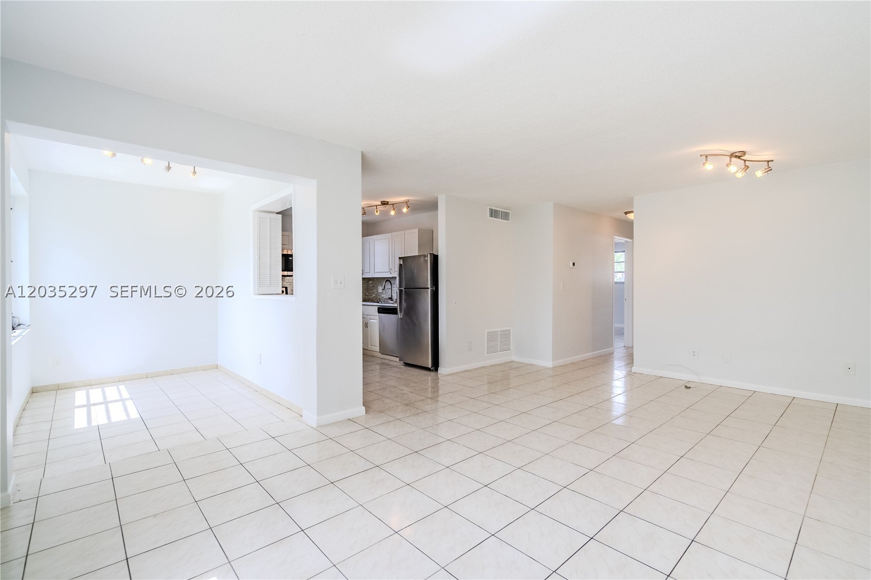 421 NE 1st St 101, Hallandale Beach FL 33009