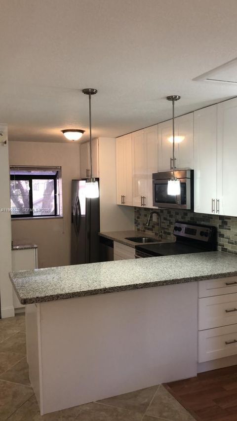 104 Gardens Dr 203 Pompano Beach FL 33069