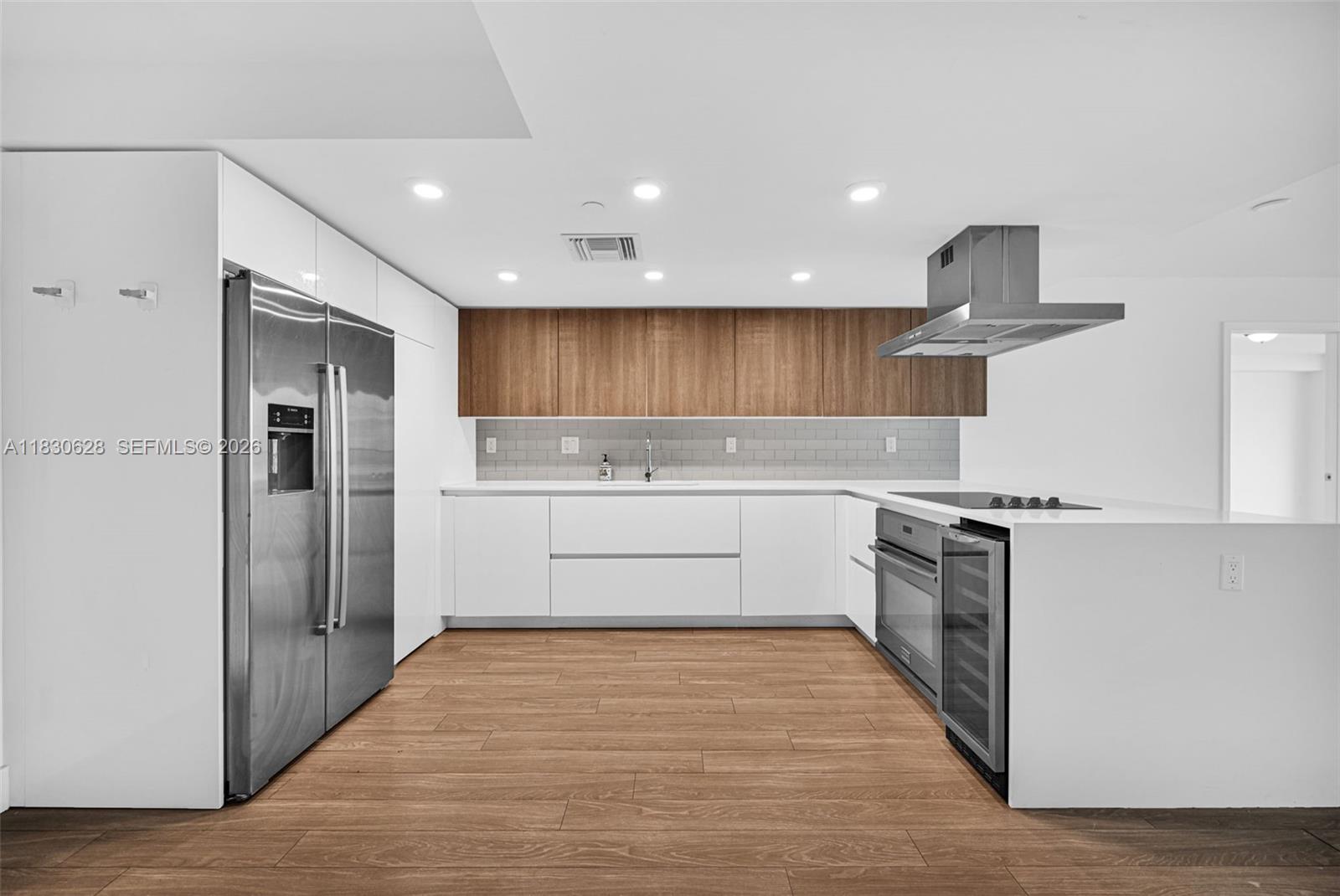 BAY HARBOR CLUB CONDO - Residential