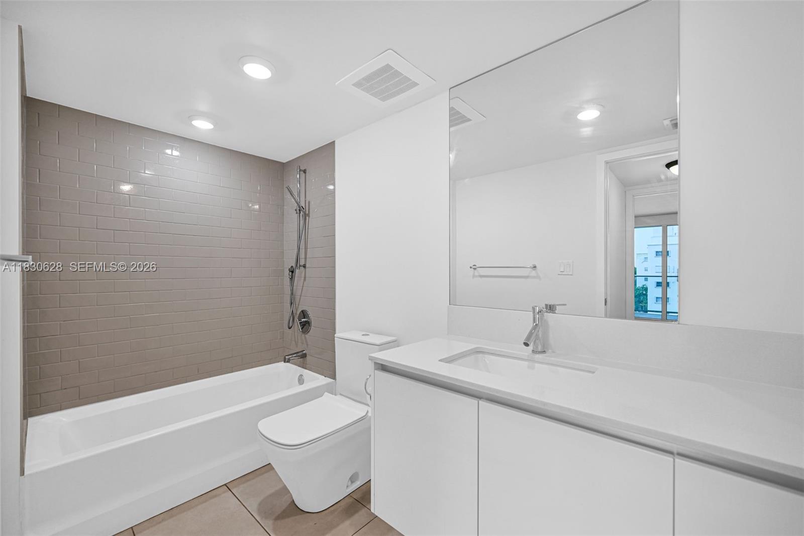 BAY HARBOR CLUB CONDO - Residential