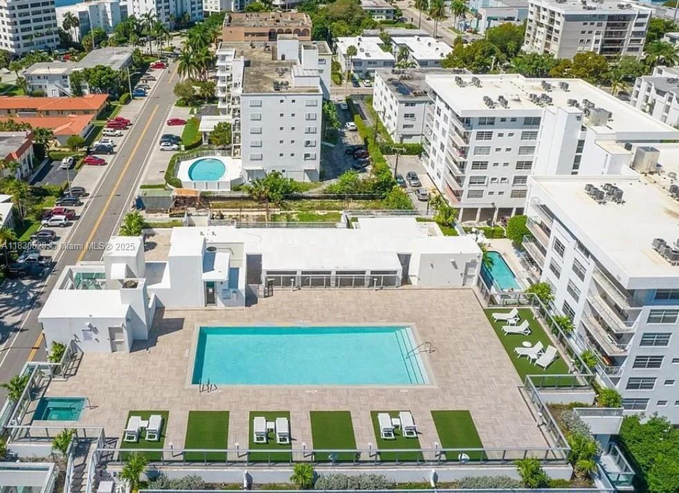 BAY HARBOR CLUB CONDO - Residential