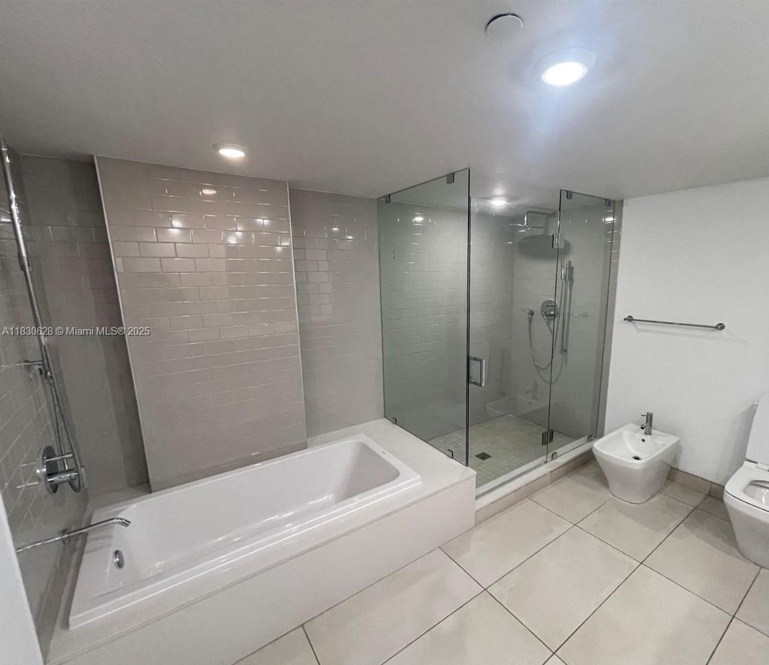 1025 92nd St 602