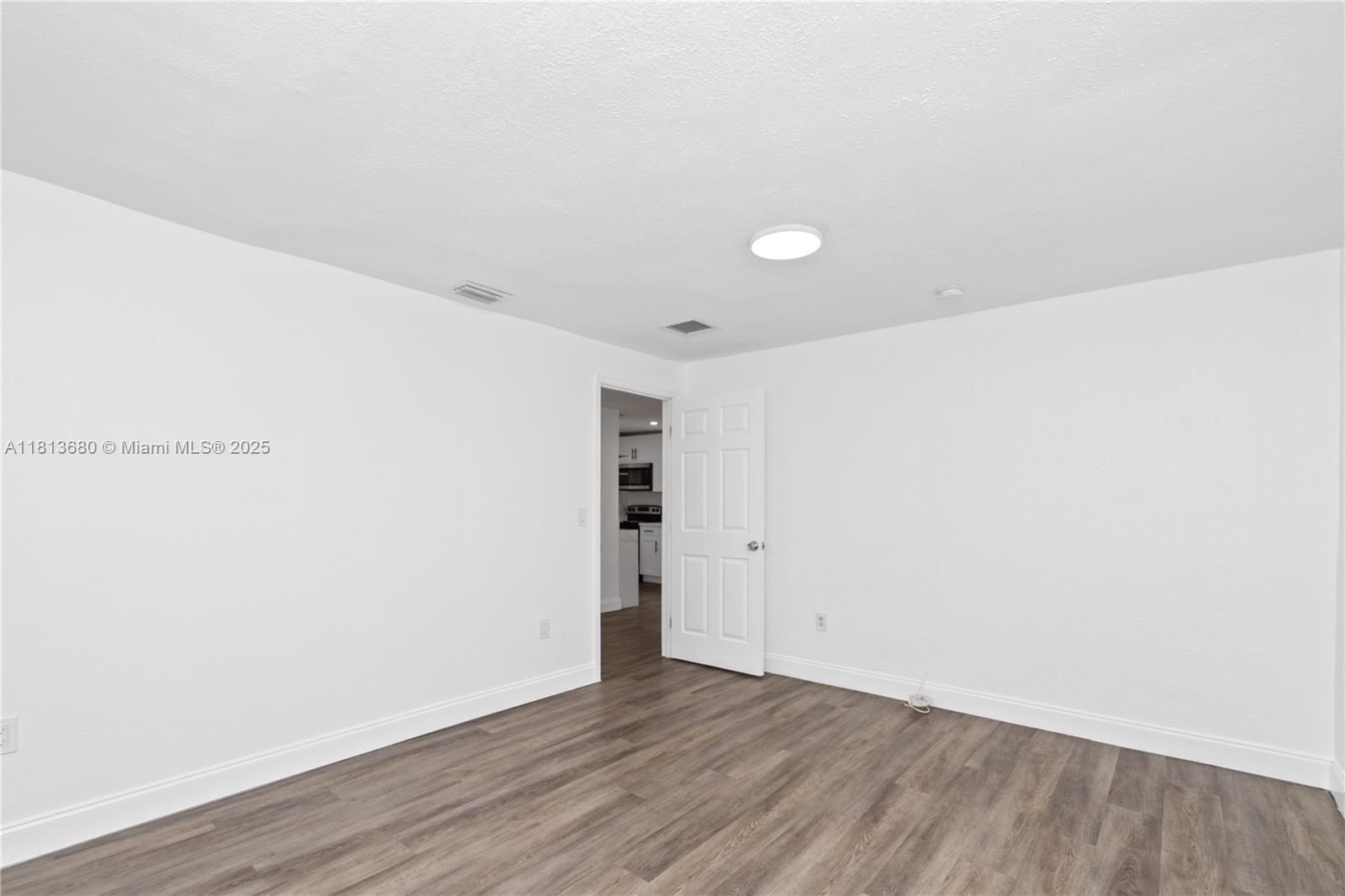 HIGH RIDGE PARK - Residential