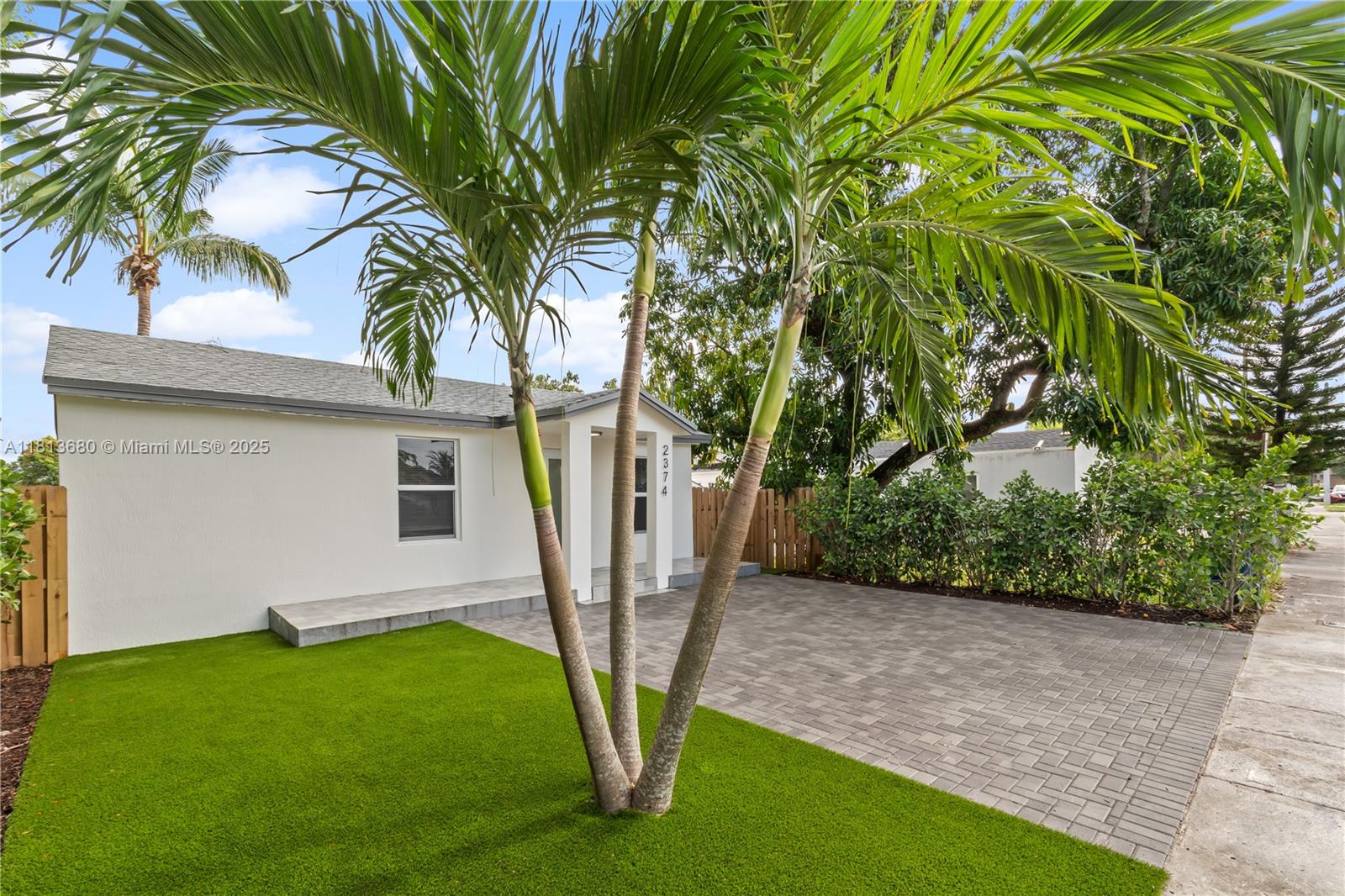 HIGH RIDGE PARK - Residential