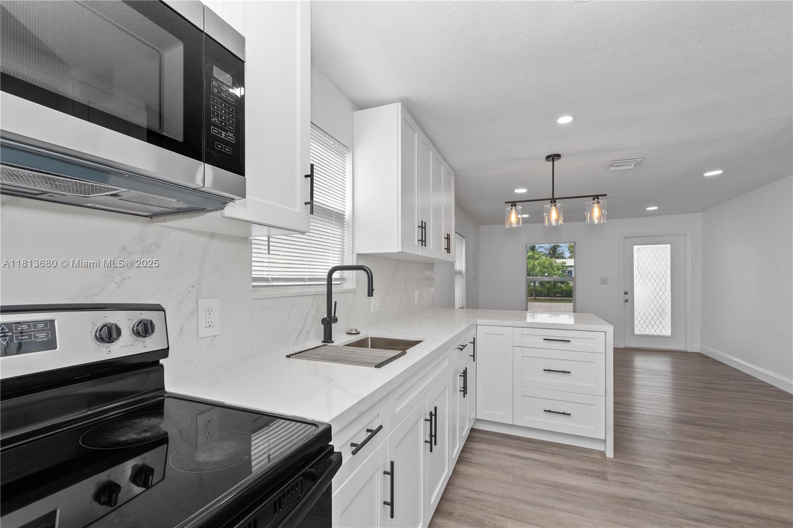 HIGH RIDGE PARK - Residential