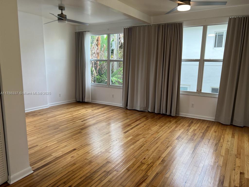 Rental Property at 4215 Sheridan Ave 10, Miami Beach, Miami-Dade County, Florida - Bedrooms: 1 
Bathrooms: 1  - $1,900 MO.