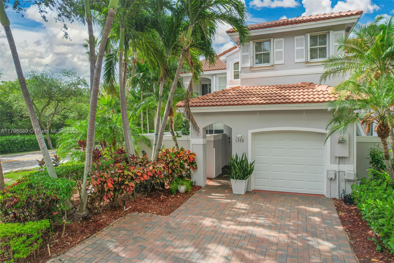 Property for Sale at 1110 Canella Ln, Hollywood, Broward County, Florida - Bedrooms: 3 
Bathrooms: 3  - $655,000
