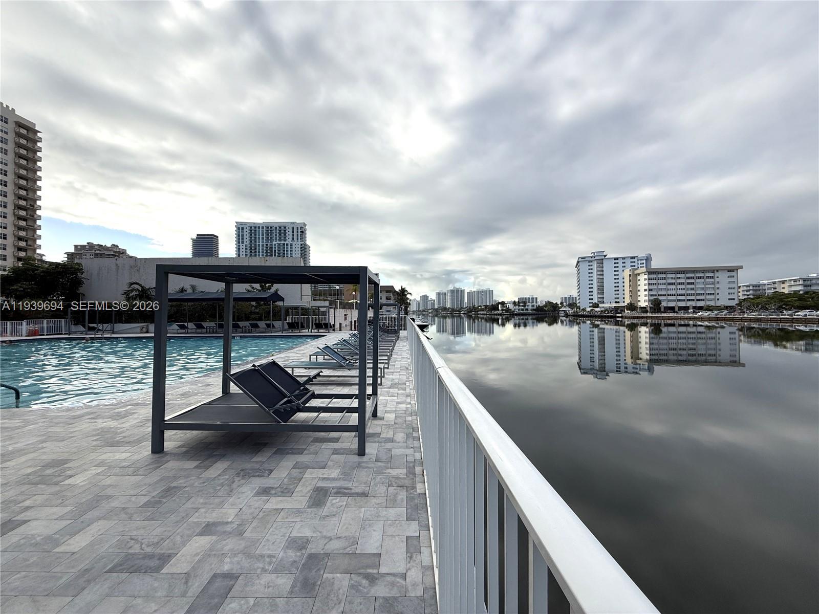 PLAZA TOWERS NORTH CONDO - Residential