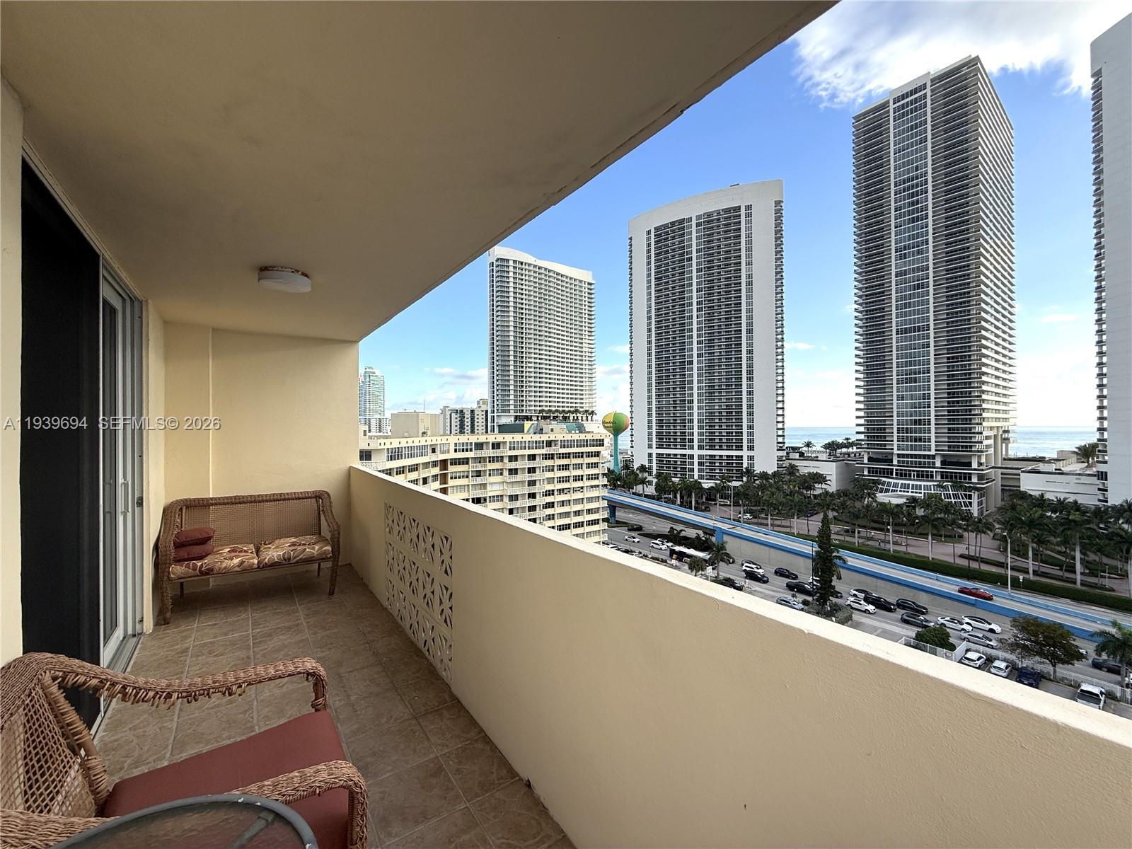 1833 S Ocean Dr 1402