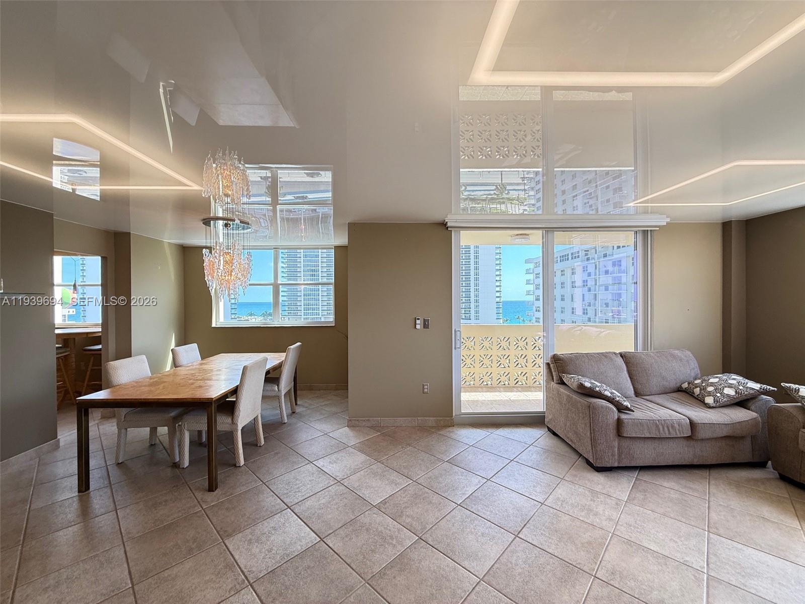 PLAZA TOWERS NORTH CONDO - Residential