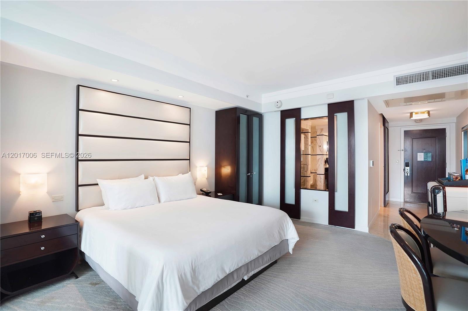FONTAINEBLEAU III OCEAN C - Residential