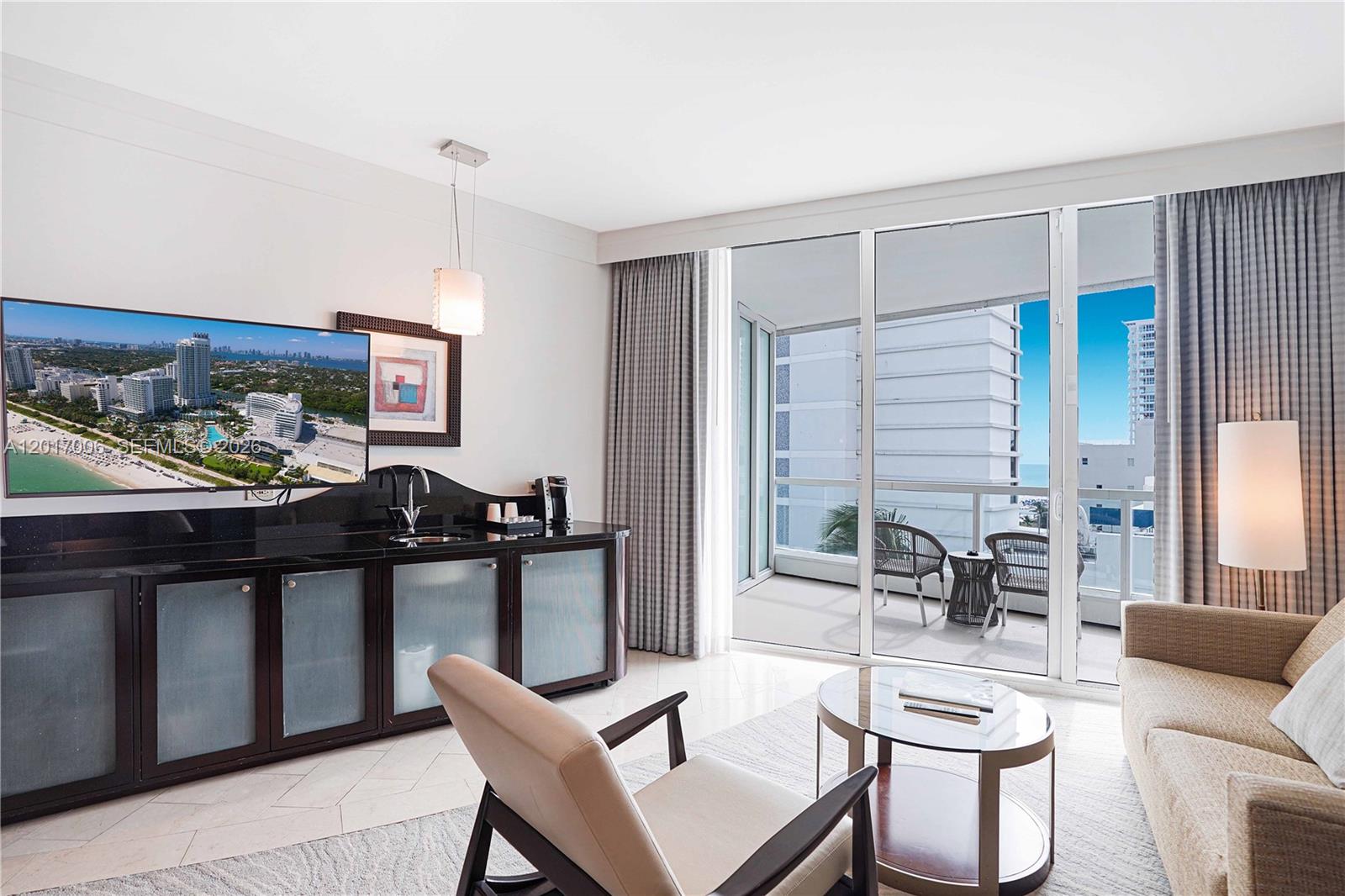 FONTAINEBLEAU III OCEAN C - Residential