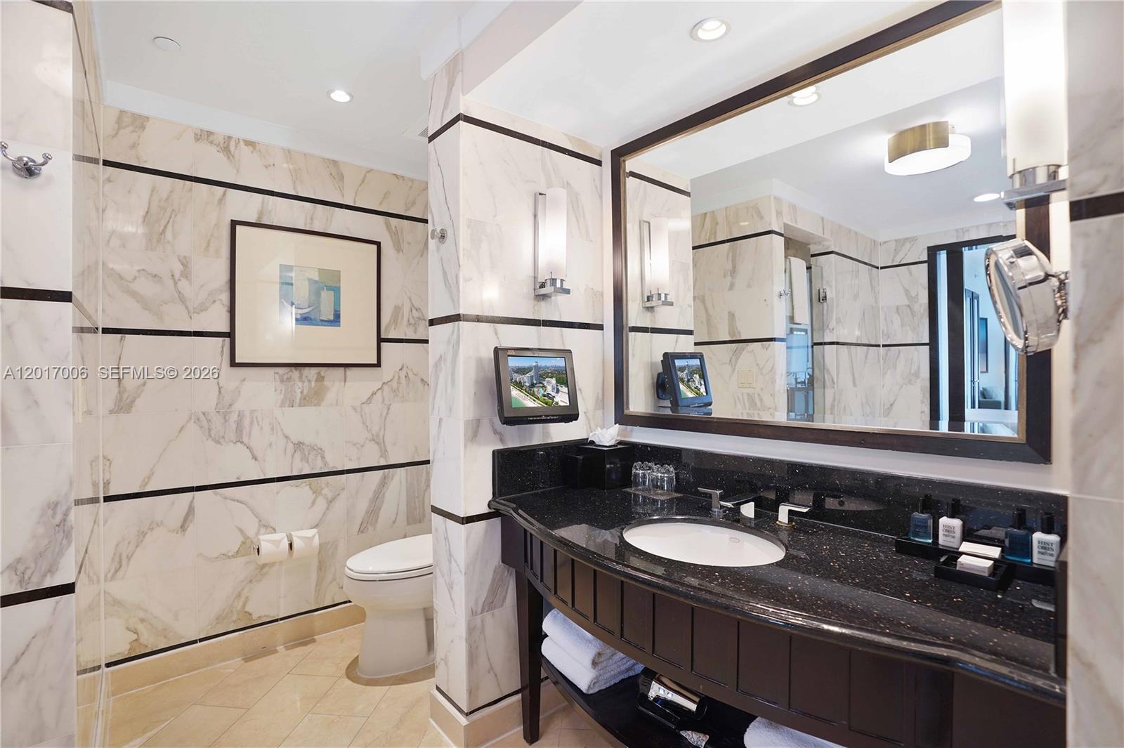 FONTAINEBLEAU III OCEAN C - Residential