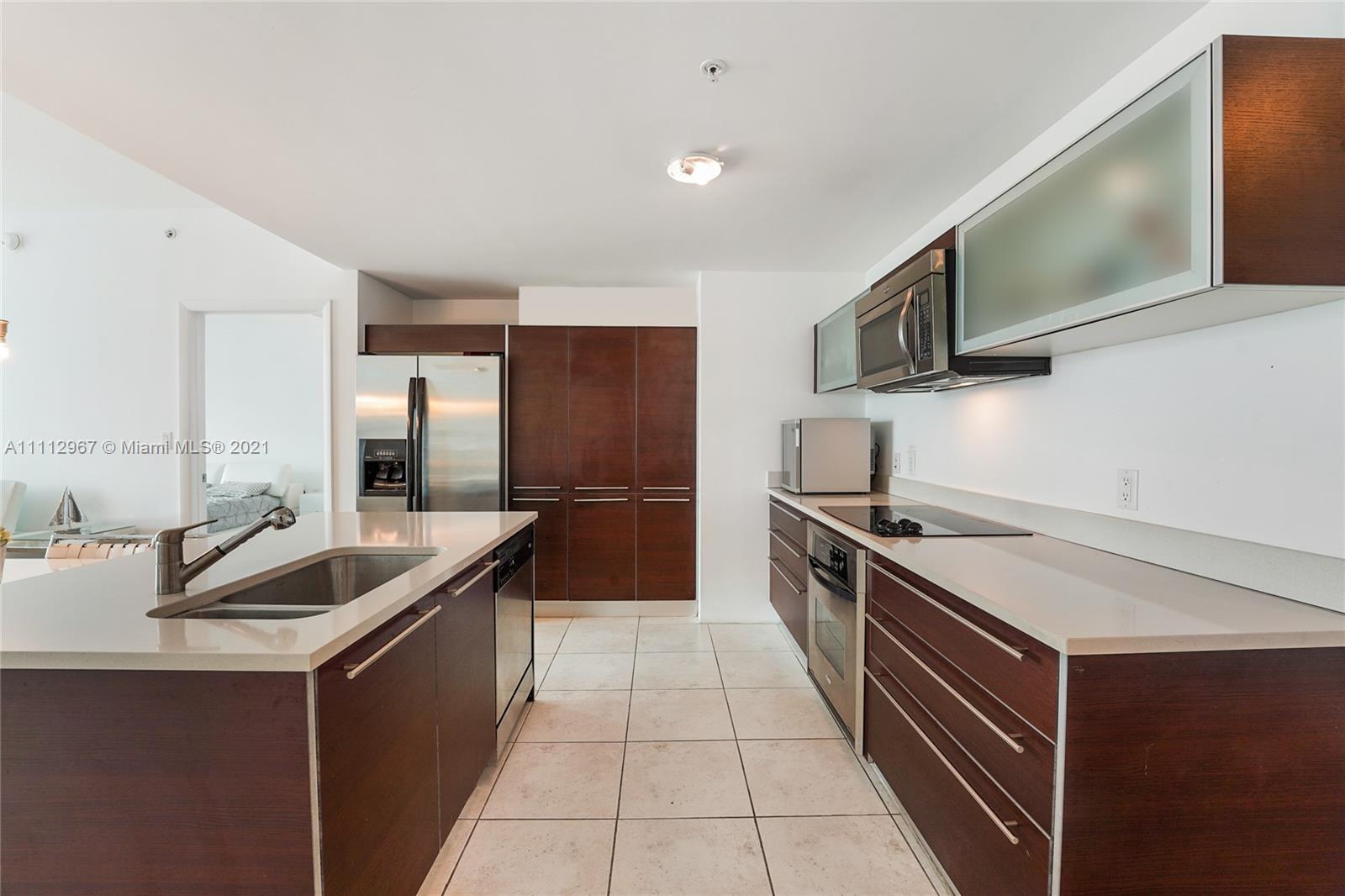 QUANTUM ON THE BAY CONDO - Residential