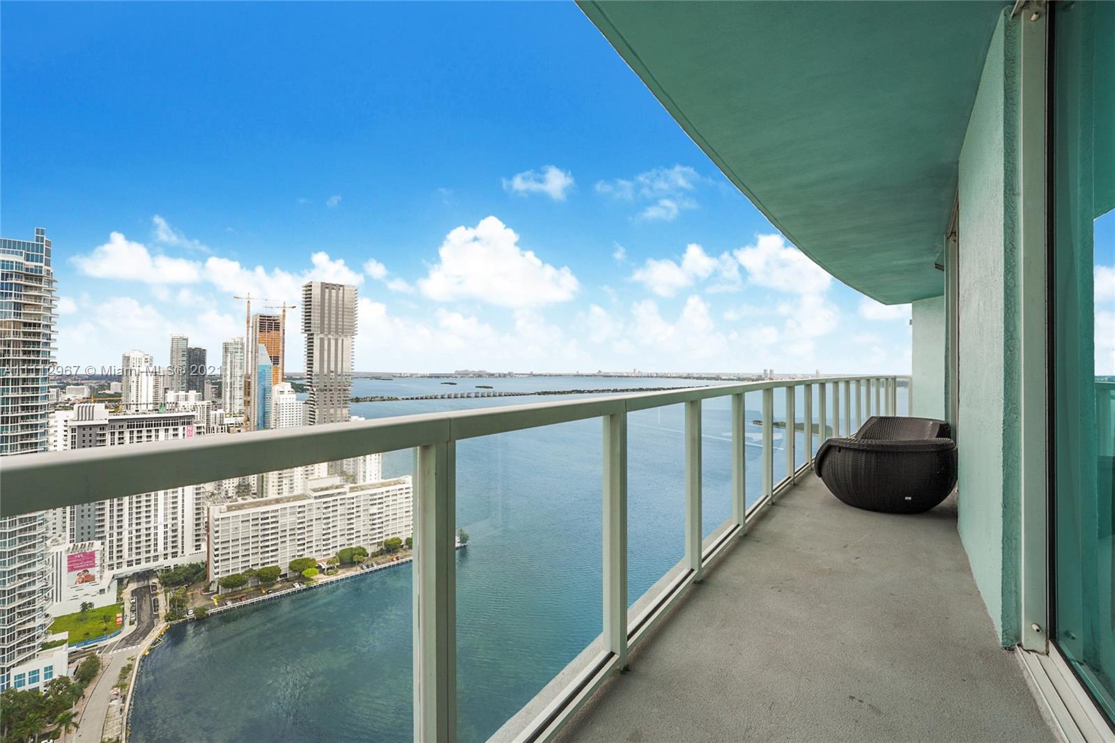 QUANTUM ON THE BAY CONDO - Residential