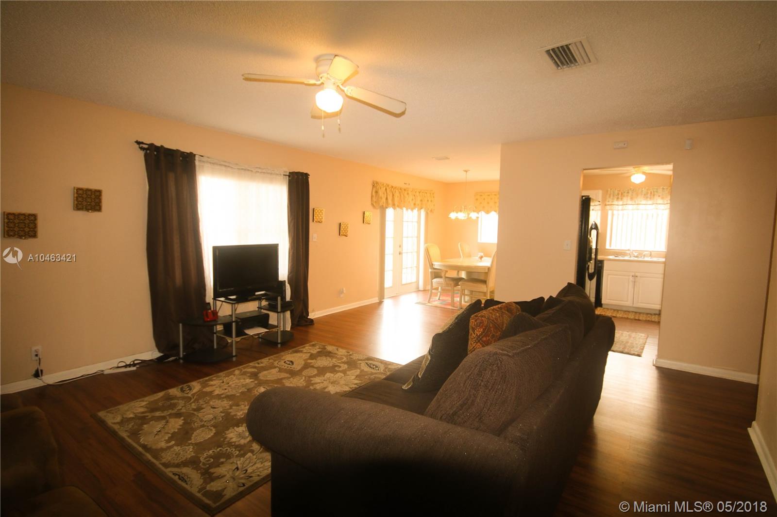 NORTH LAUDERDALE VILLAGE - Residential