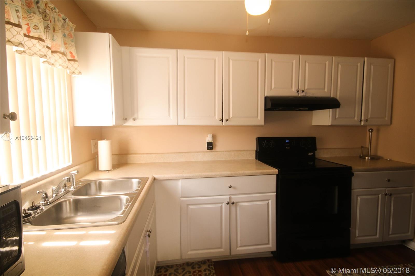 NORTH LAUDERDALE VILLAGE - Residential