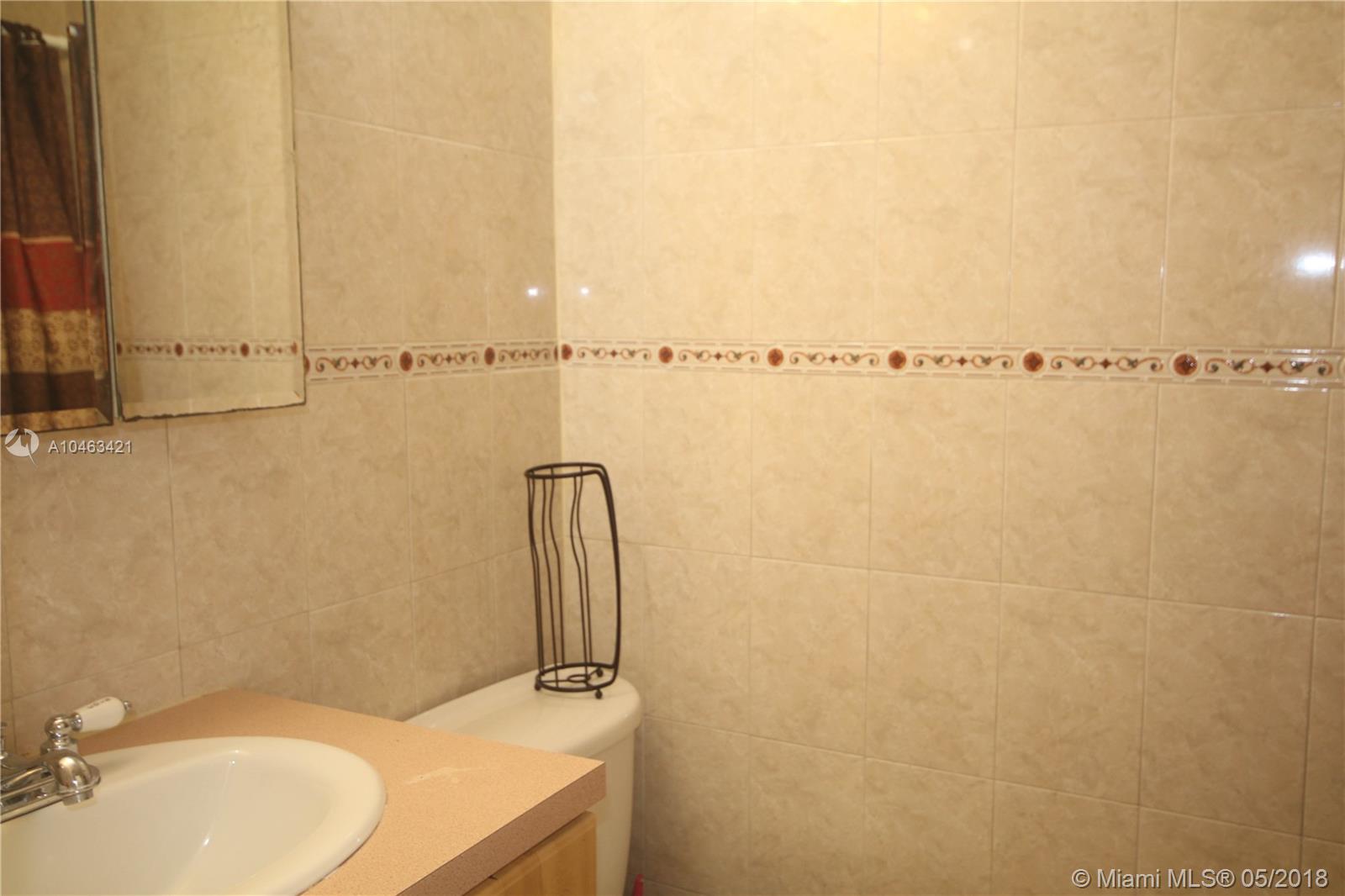 NORTH LAUDERDALE VILLAGE - Residential