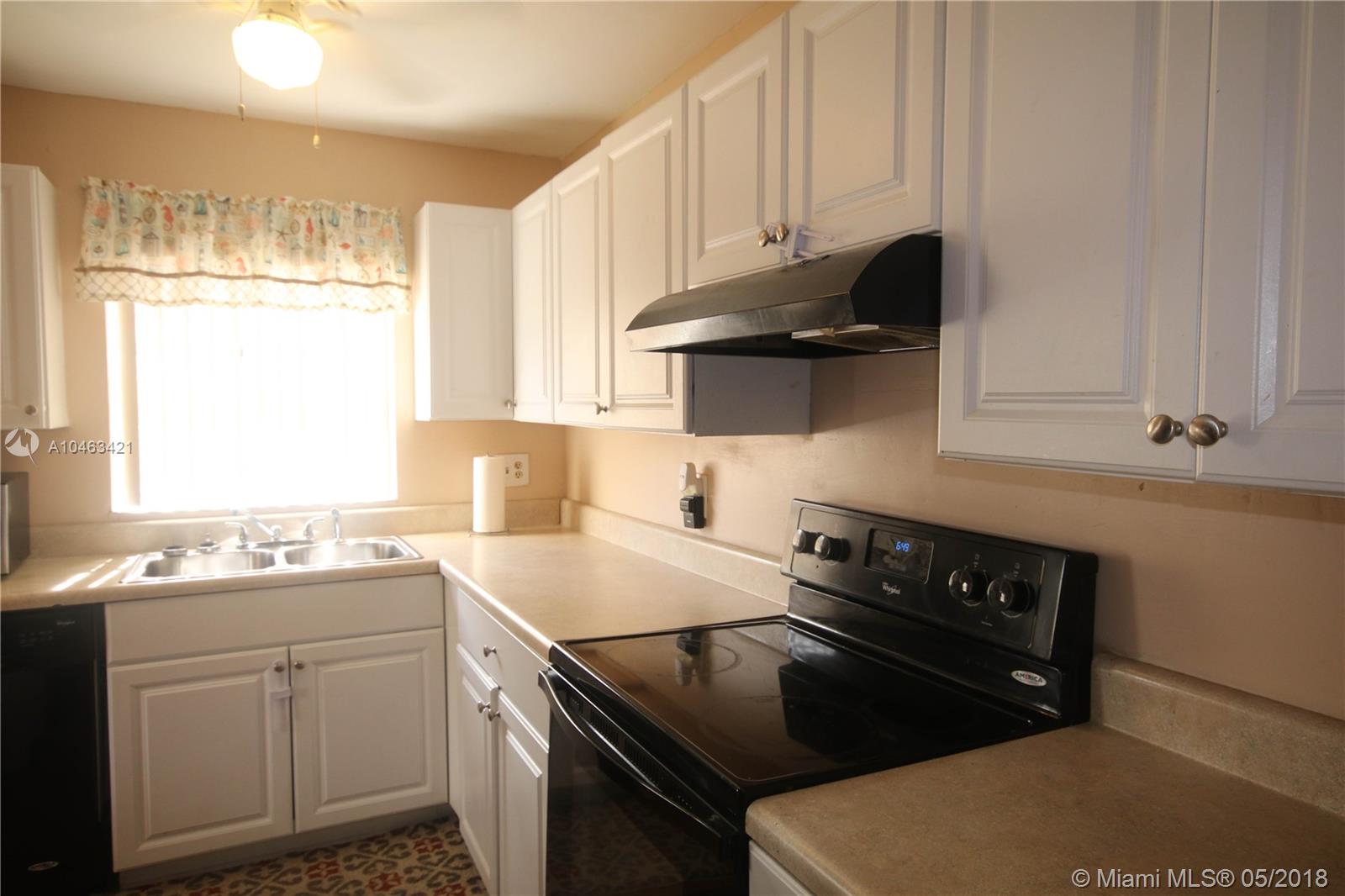 NORTH LAUDERDALE VILLAGE - Residential