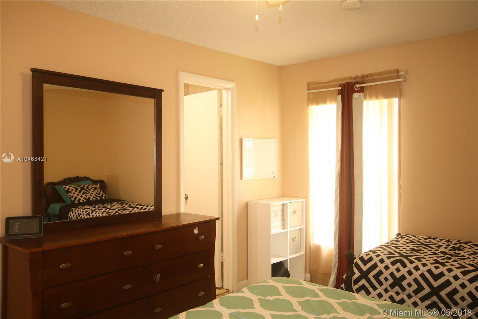 NORTH LAUDERDALE VILLAGE - Residential