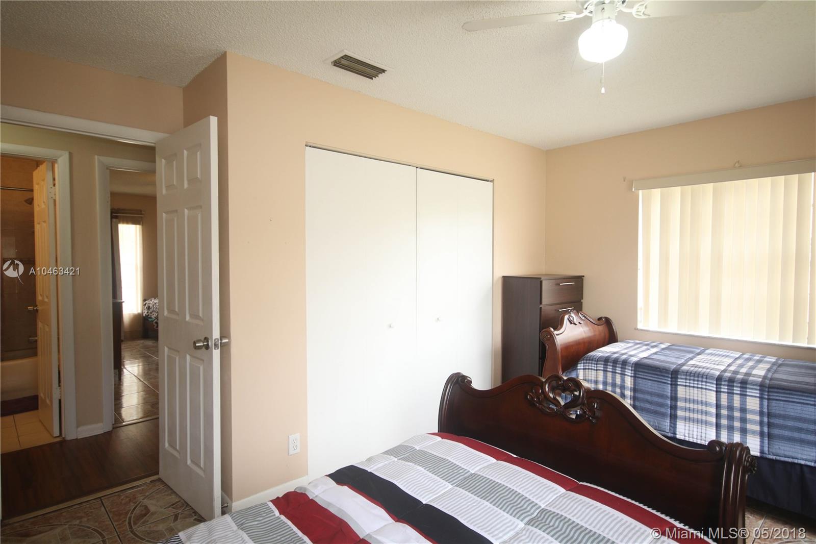 NORTH LAUDERDALE VILLAGE - Residential