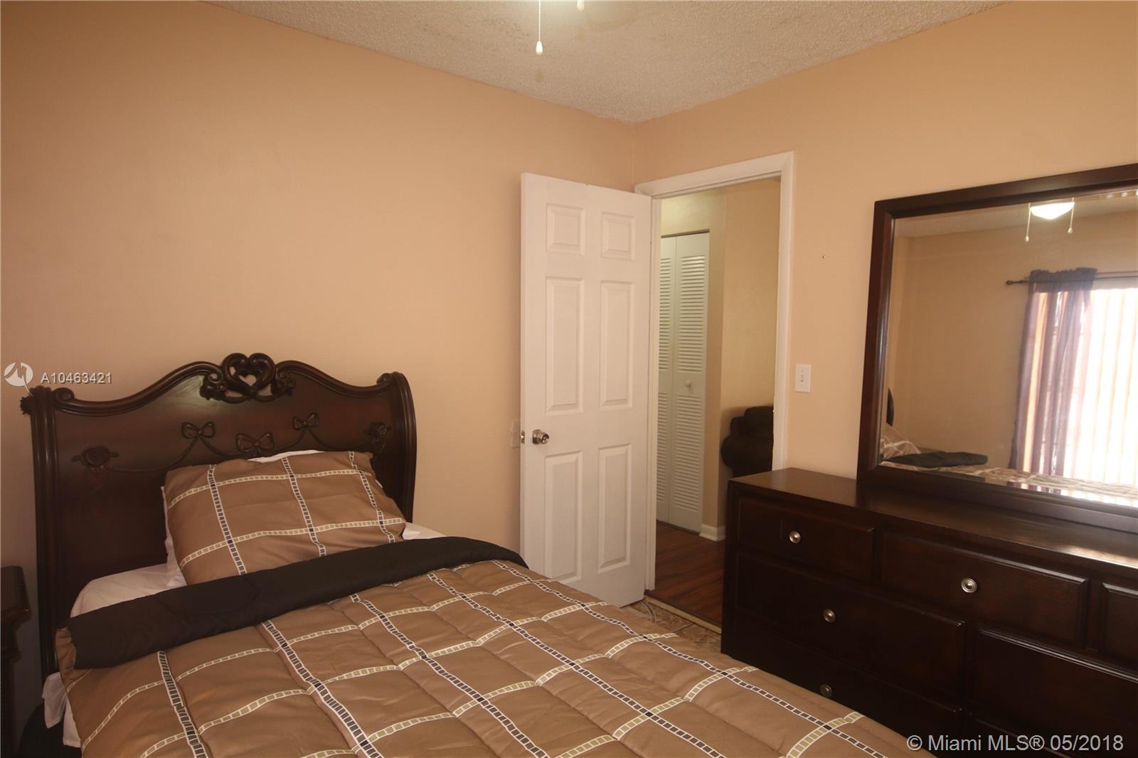 NORTH LAUDERDALE VILLAGE - Residential