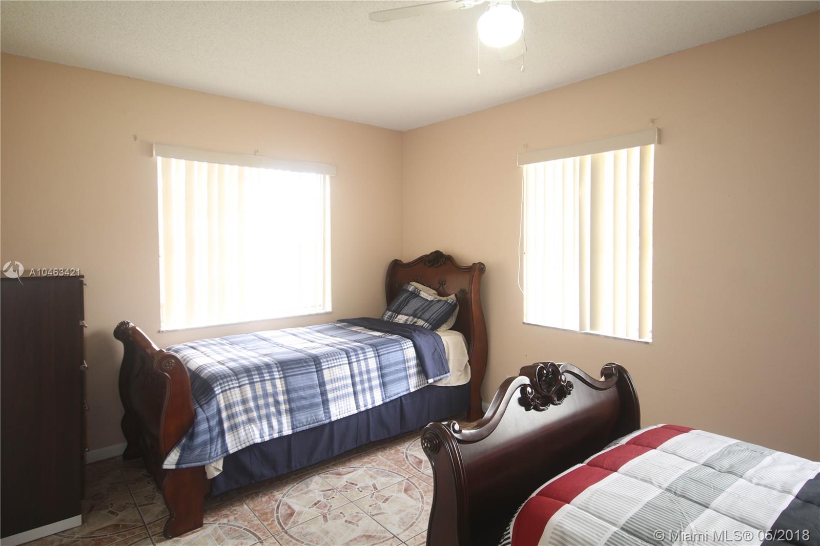 NORTH LAUDERDALE VILLAGE - Residential