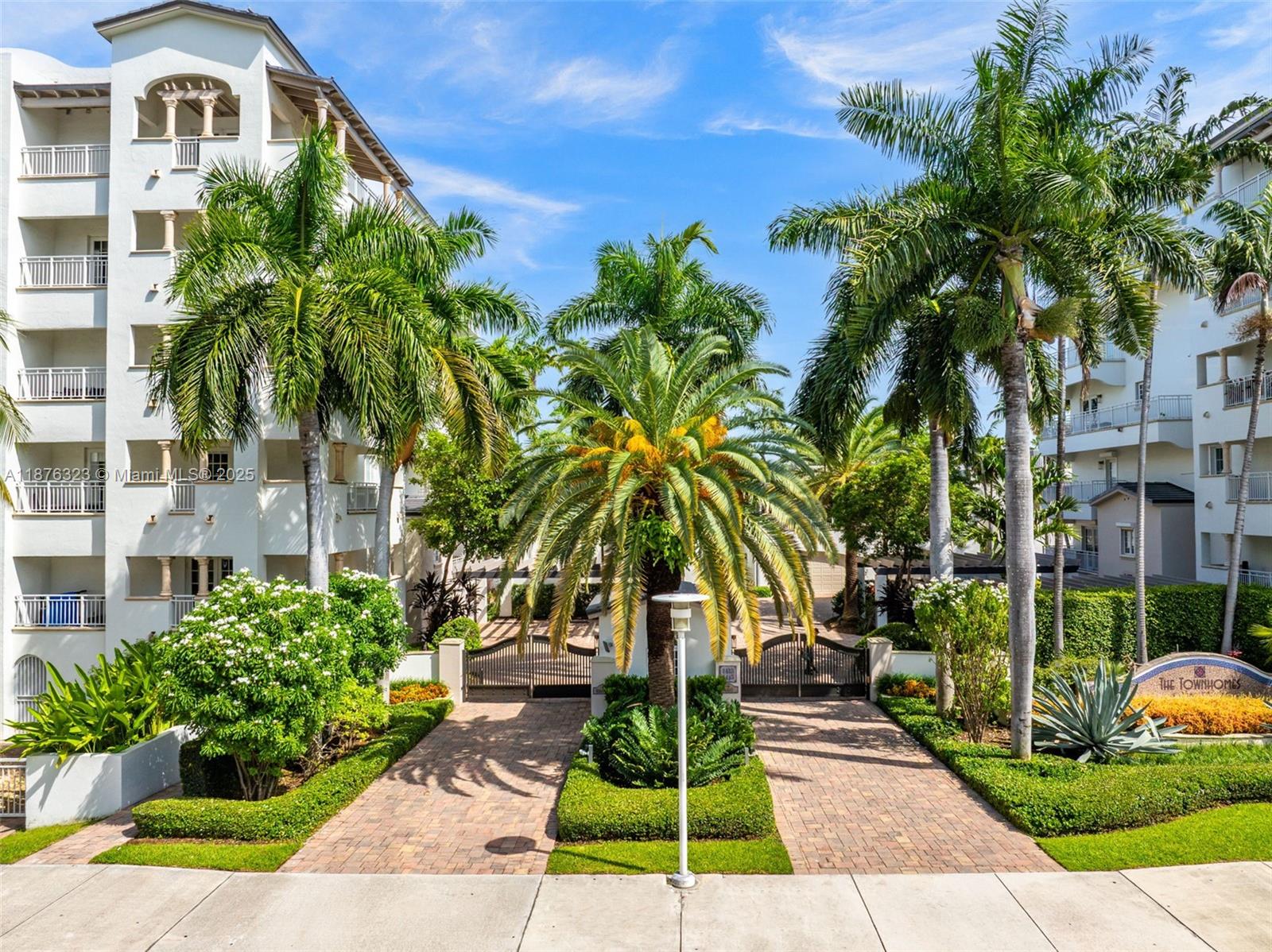 THE THS AT SUNSET HARBOUR - Residential